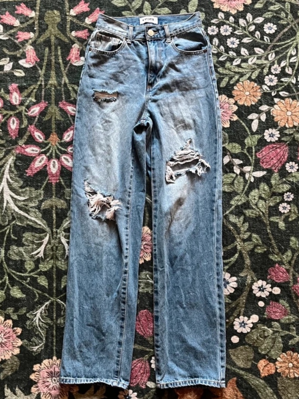 🌷 RSQ Distressed Baggy Jean 🌷